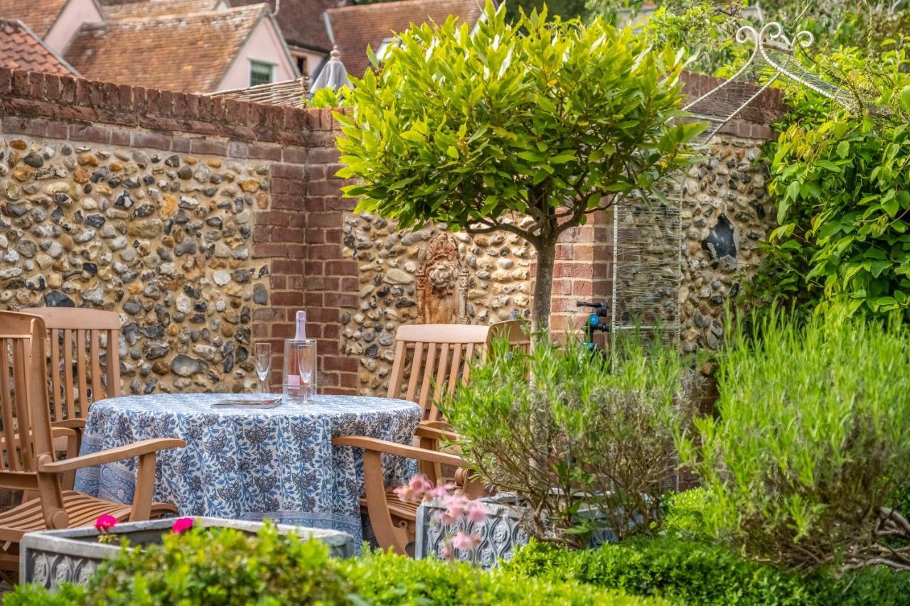 Extraordinary 15Th Century Timber Framed Cottage In Famous Medieval Village - The Tryst Lavenham Zewnętrze zdjęcie