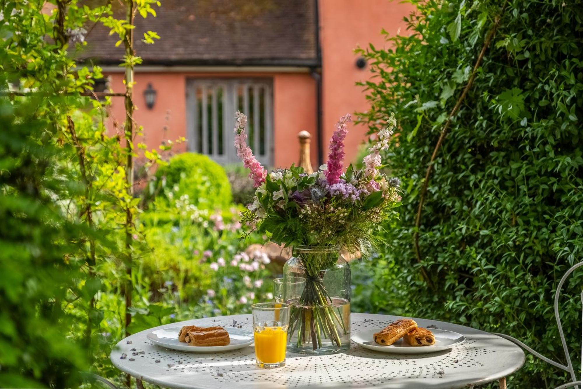 Extraordinary 15Th Century Timber Framed Cottage In Famous Medieval Village - The Tryst Lavenham Zewnętrze zdjęcie